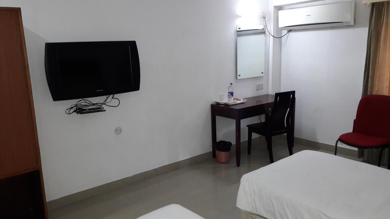 Aroma Residency Hotel Tinsukia Exterior photo